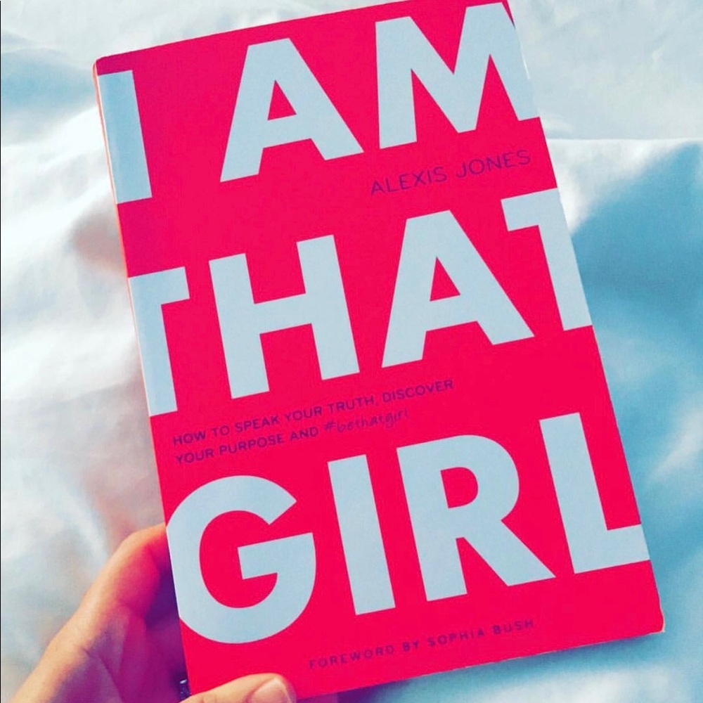 Meet your Posher, Courtney